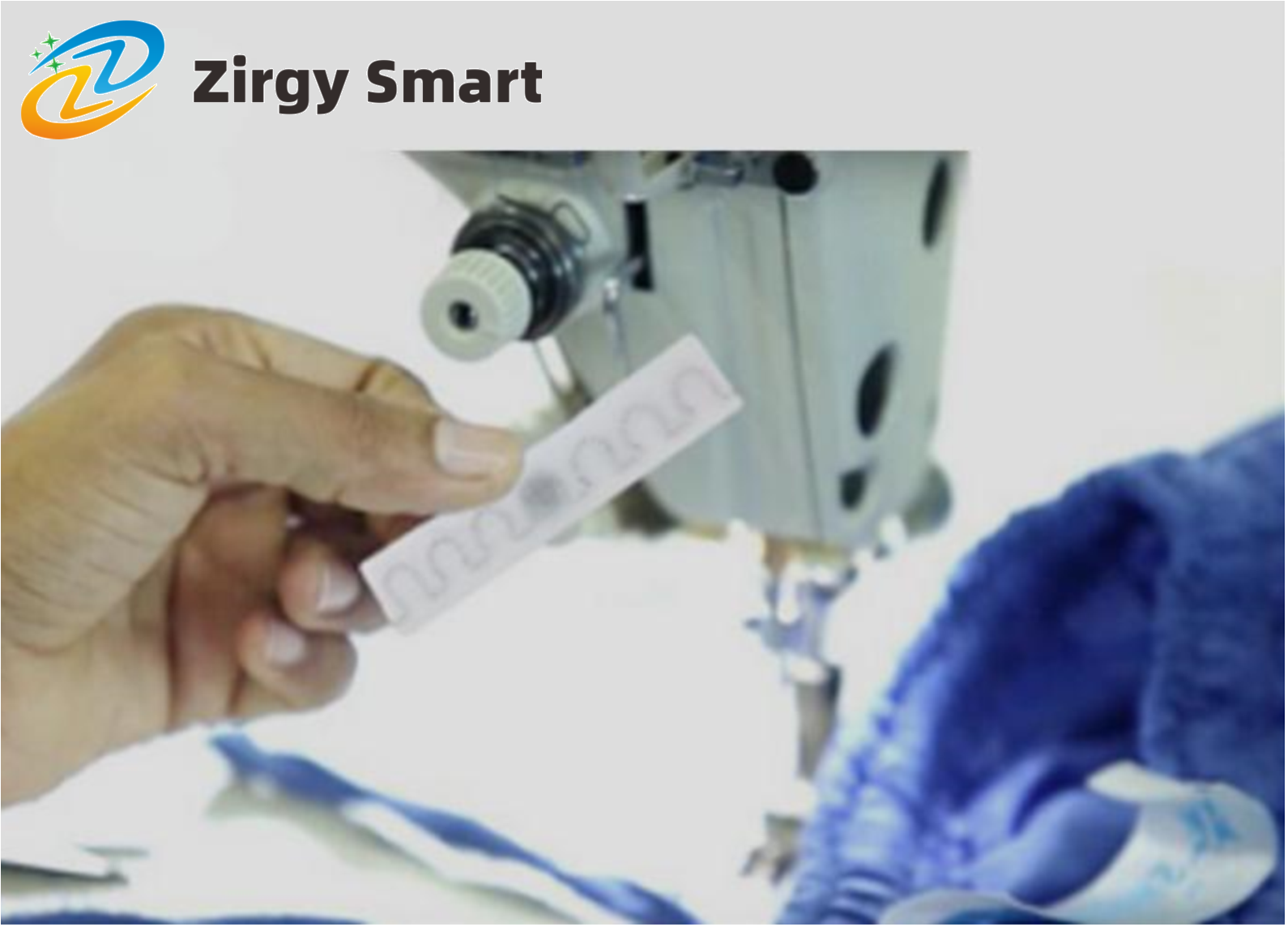 Soft washing RFID anti-counterfeiting label ZJ-7010 product real shooting display figure 2